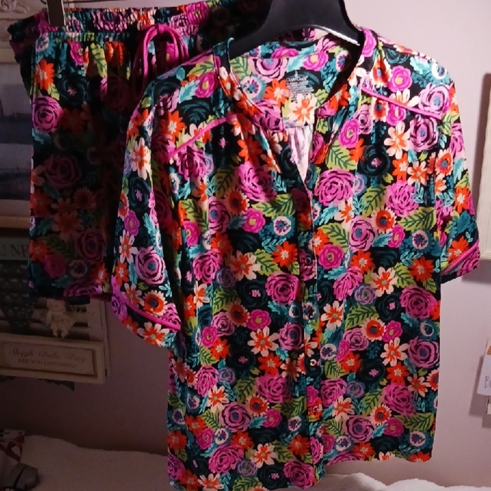 Gorgeous! Cuddl Duds Multicolor Flower Design Pajama Short Set XL 💐🌺🌷🪻🌼 - Picture 14 of 14